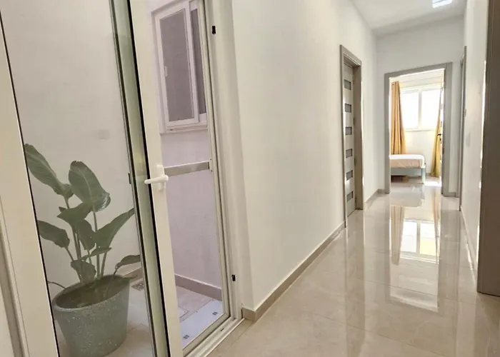 Saltwater Semesterbostad St. Paul's Bay