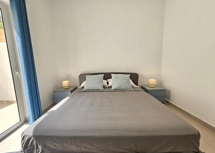 Saltwater * St. Paul's Bay